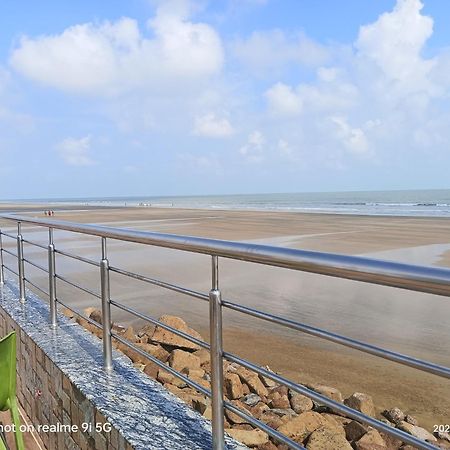 Silver Sand Eco Resort !! Beachfront !! With Biggest Pool And Huge Open Area !! Ideal For Weddings !! Couple Friendly !! Mandarmani Exteriör bild