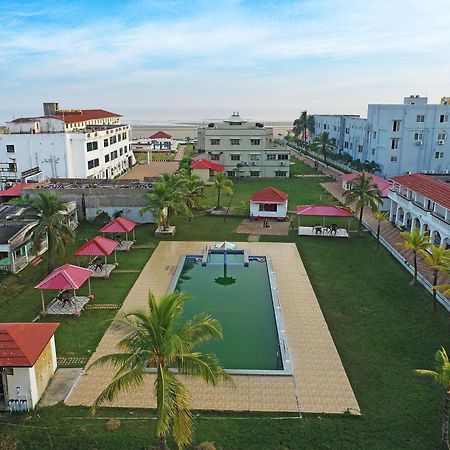 Silver Sand Eco Resort !! Beachfront !! With Biggest Pool And Huge Open Area !! Ideal For Weddings !! Couple Friendly !! Mandarmani Exteriör bild