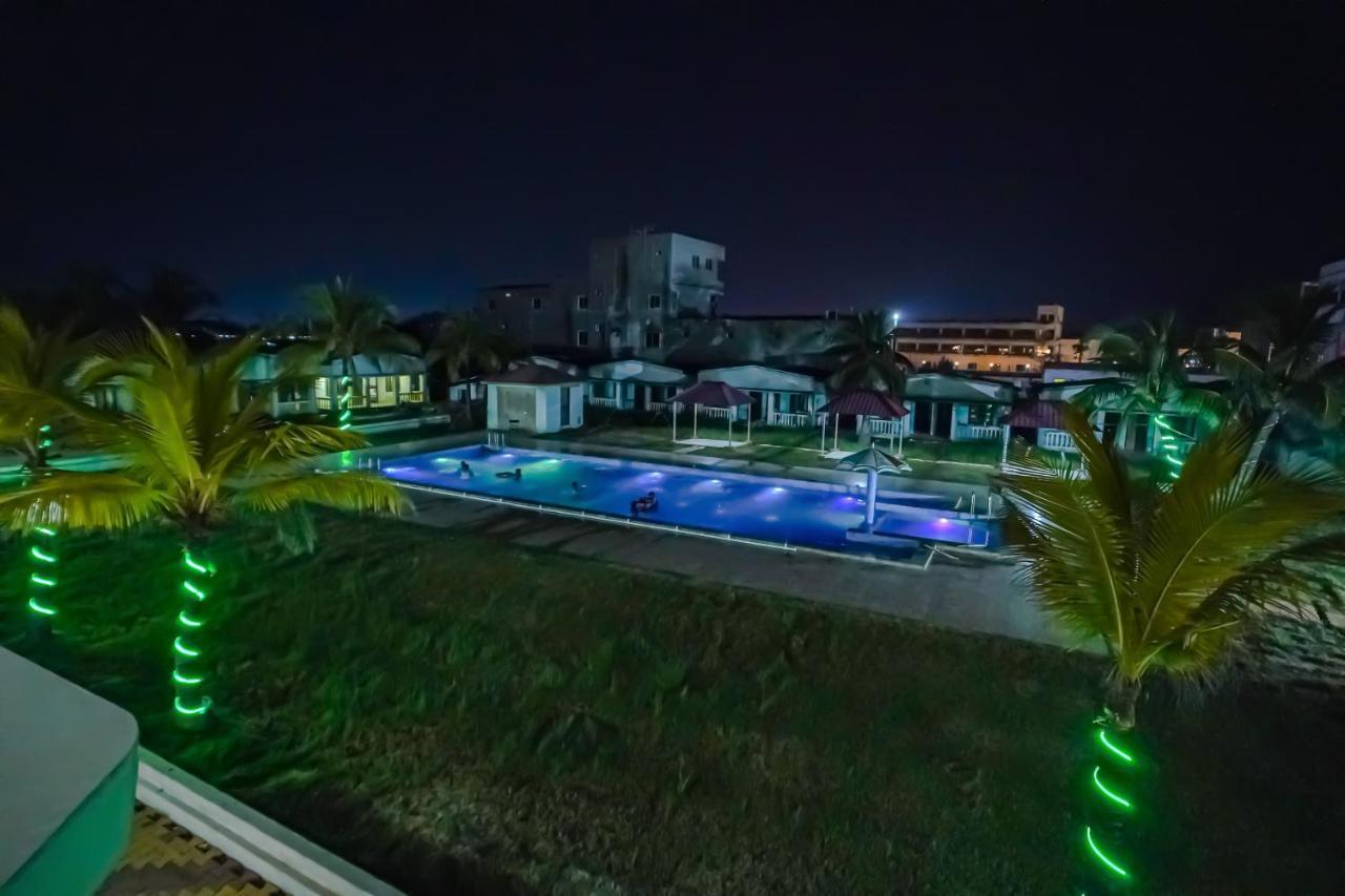 Silver Sand Eco Resort !! Beachfront !! With Biggest Pool And Huge Open Area !! Ideal For Weddings !! Couple Friendly !! Mandarmani Exteriör bild