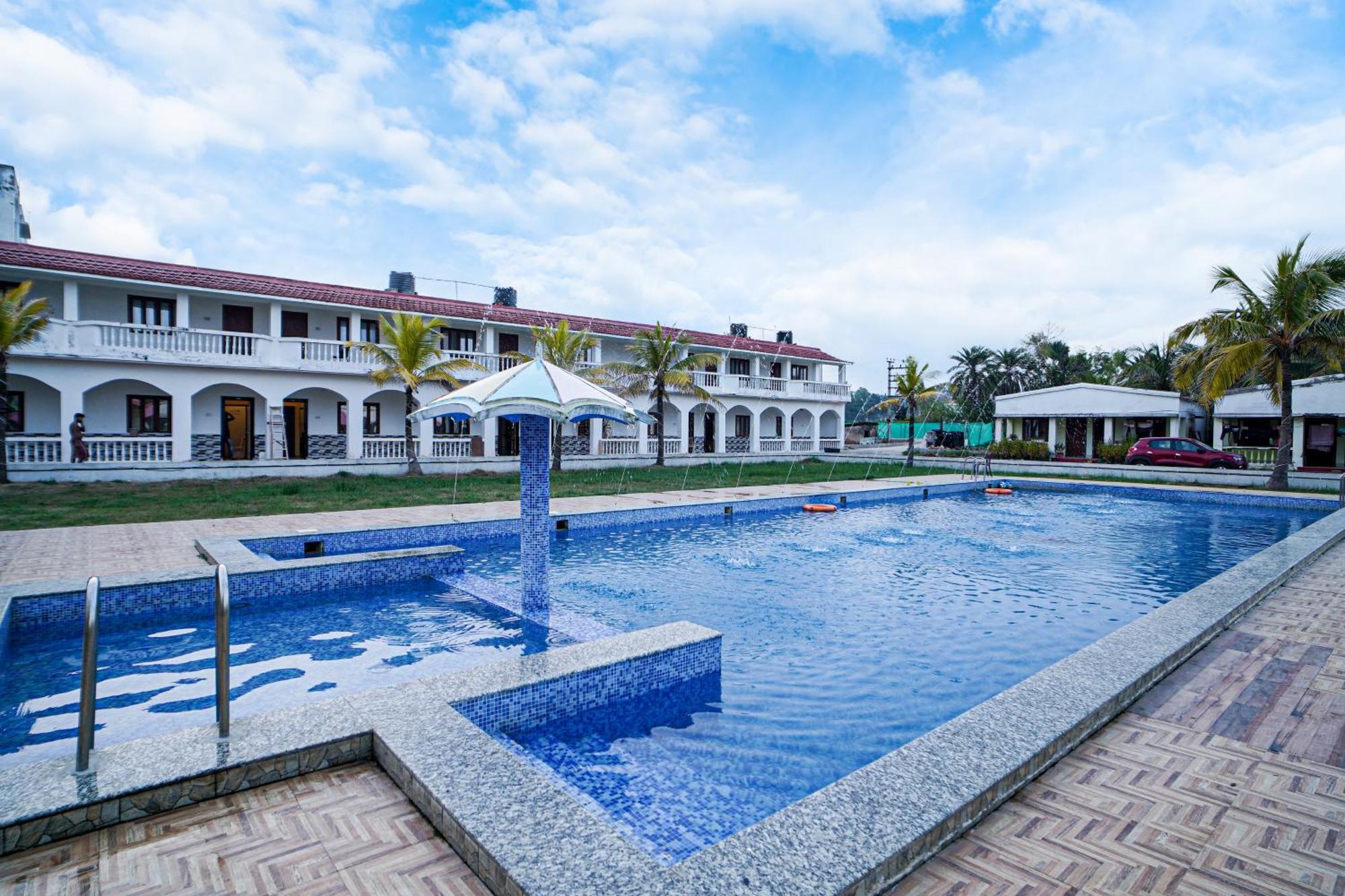 Silver Sand Eco Resort !! Beachfront !! With Biggest Pool And Huge Open Area !! Ideal For Weddings !! Couple Friendly !! Mandarmani Exteriör bild